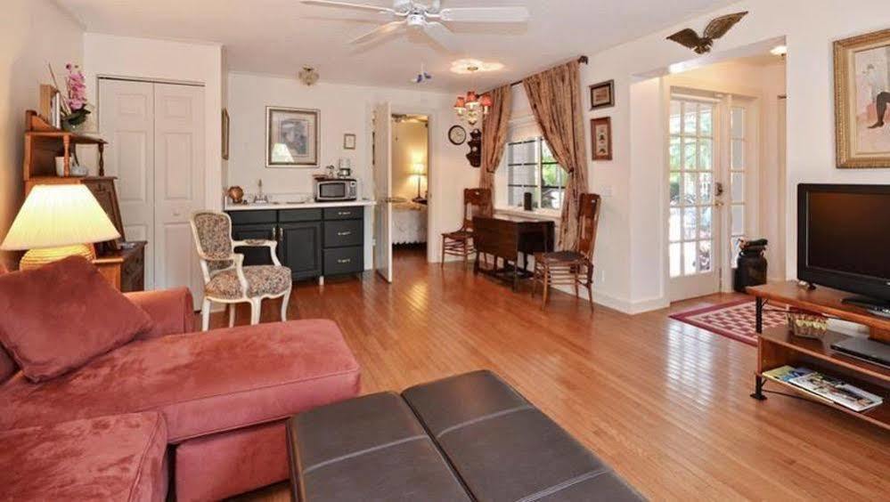 Sabal Palm House Bed And Breakfast Lake Worth Beach Esterno foto